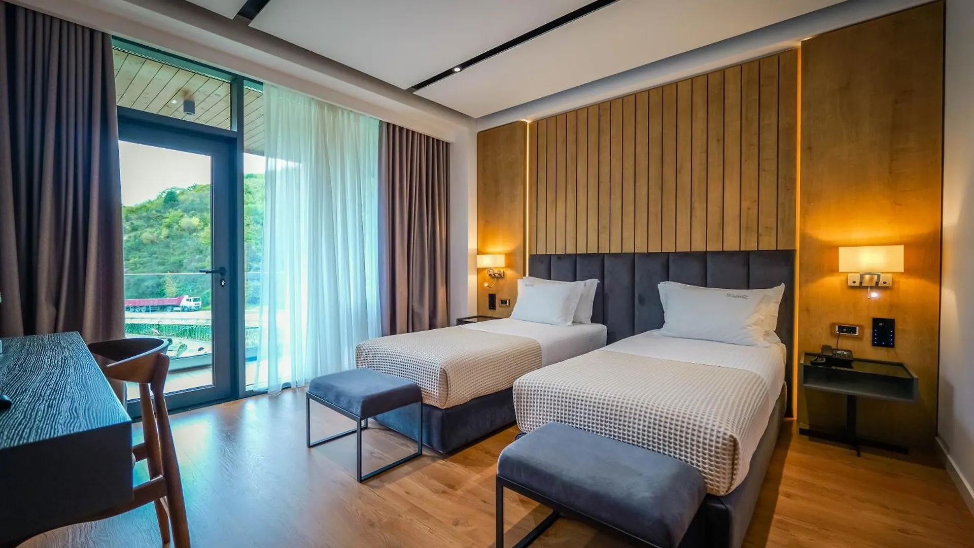 Hotel Uji Ftohte Tepelene 4*,  阿尔巴尼亚