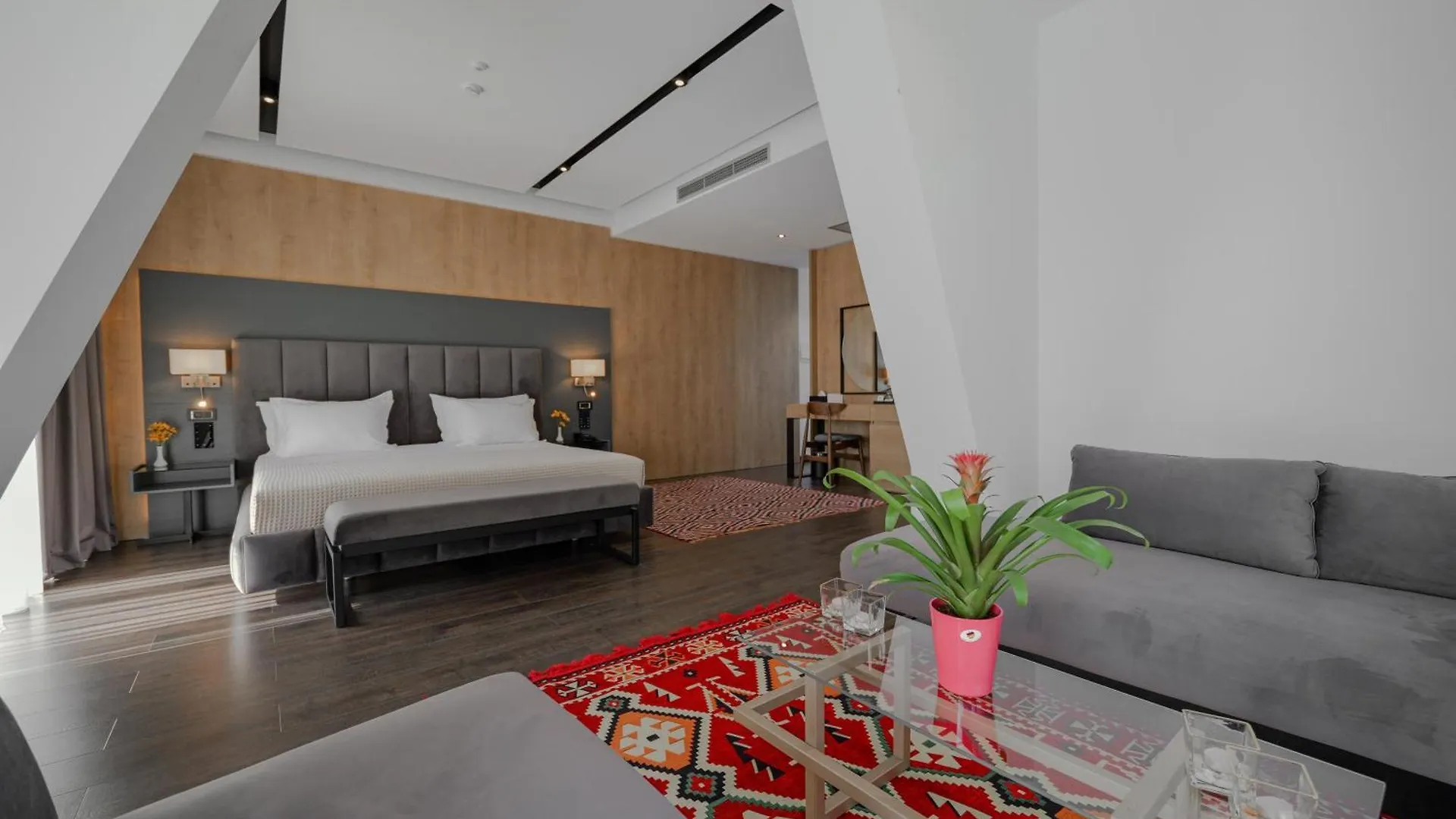 Hotel Uji Ftohte Tepelene