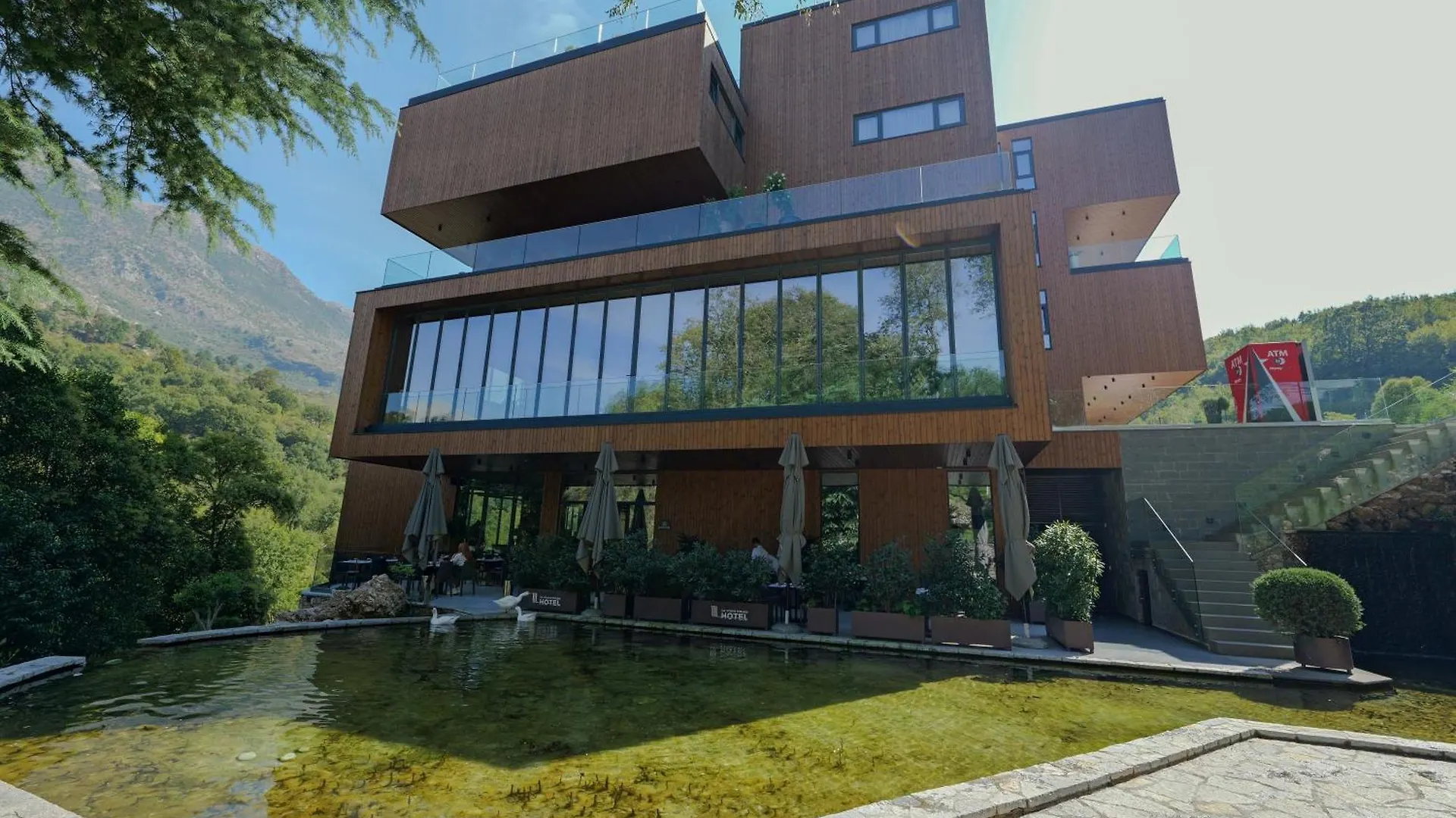 Hotel Uji Ftohte Tepelene
